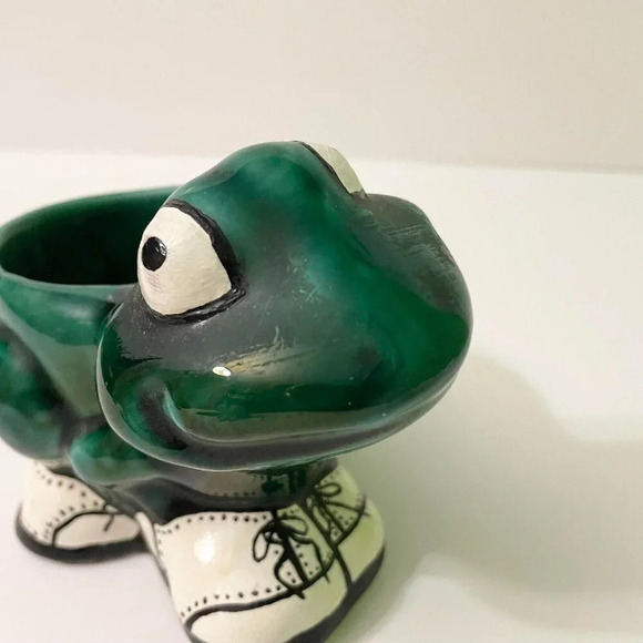 Vintage Frog Planter with Shoes 6 Inch Long Flaws - Picture 15 of 16